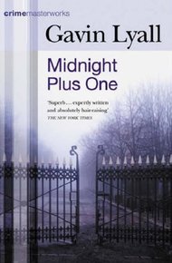 Обложка книги Ровно в полночь